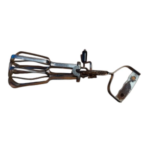 TURNER & SEYMOUR Rotary Egg Beater Hand Mixer Made CT U.S.A. Manual - Picture 1 of 8